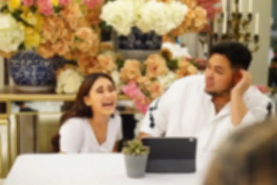 Rumah Rp 8 miliar pemberian presenter Ivan Gunawan kabarnya ditolak pedangdut Ayu Ting Ting. Ivan Gunawan pun buka suara.