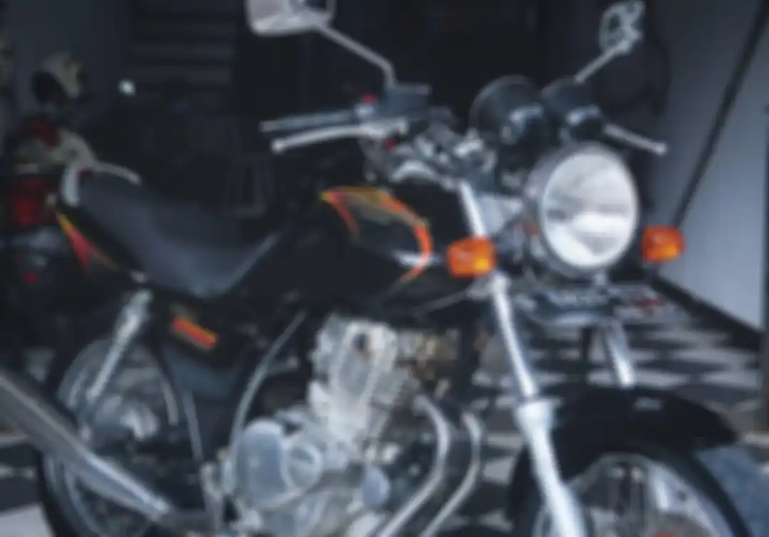 Suzuki Thunder 250 kondisi gres siap diboyong.