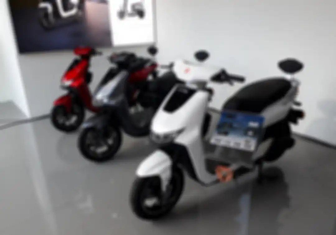 Motor listrik Yadea T9 di dealer Yadea Pasar Minggu