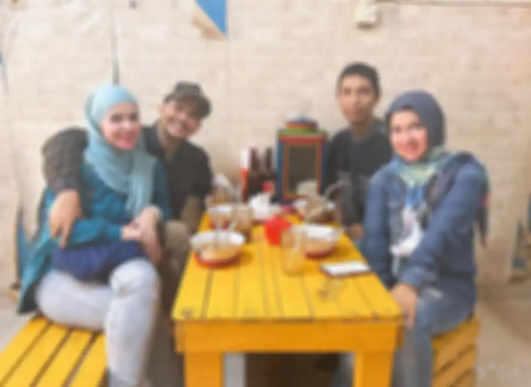 Indra Bekti wisata kuliner bersama keluarga
