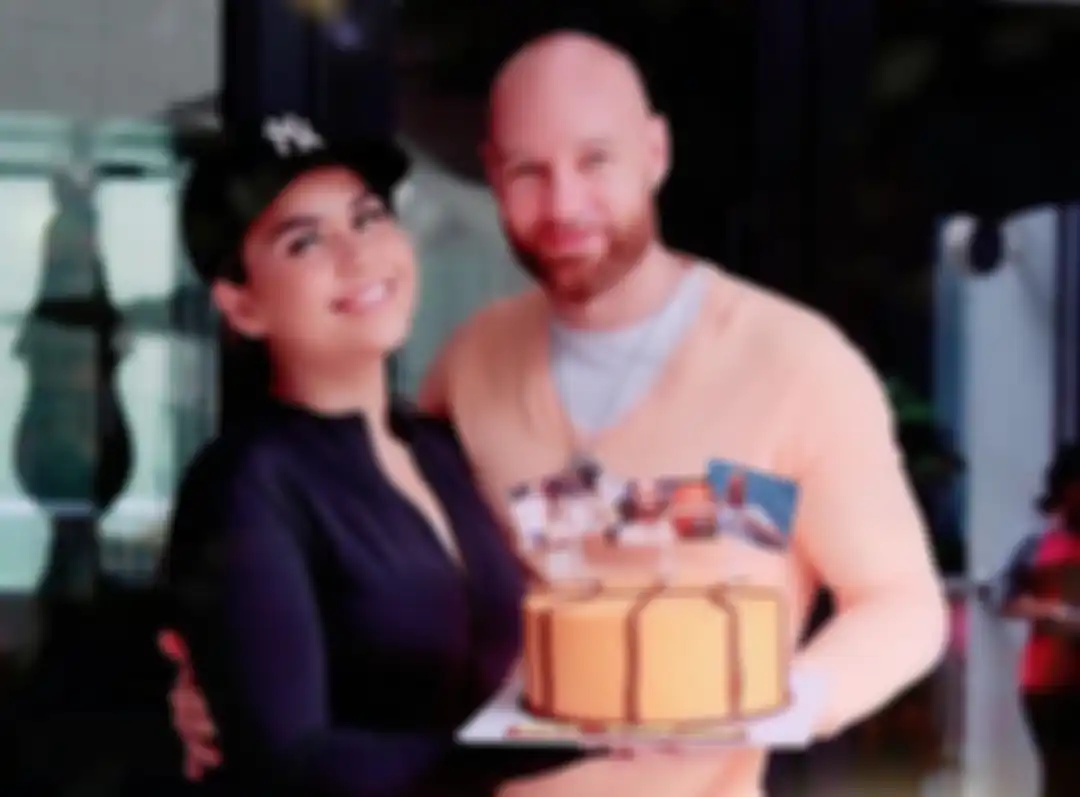 Meski Terlihat Harmonis di Luar, Rupanya Rumah Tangga Melaney Ricardo dan Tyson Lynch Sempat Hampir Bubar