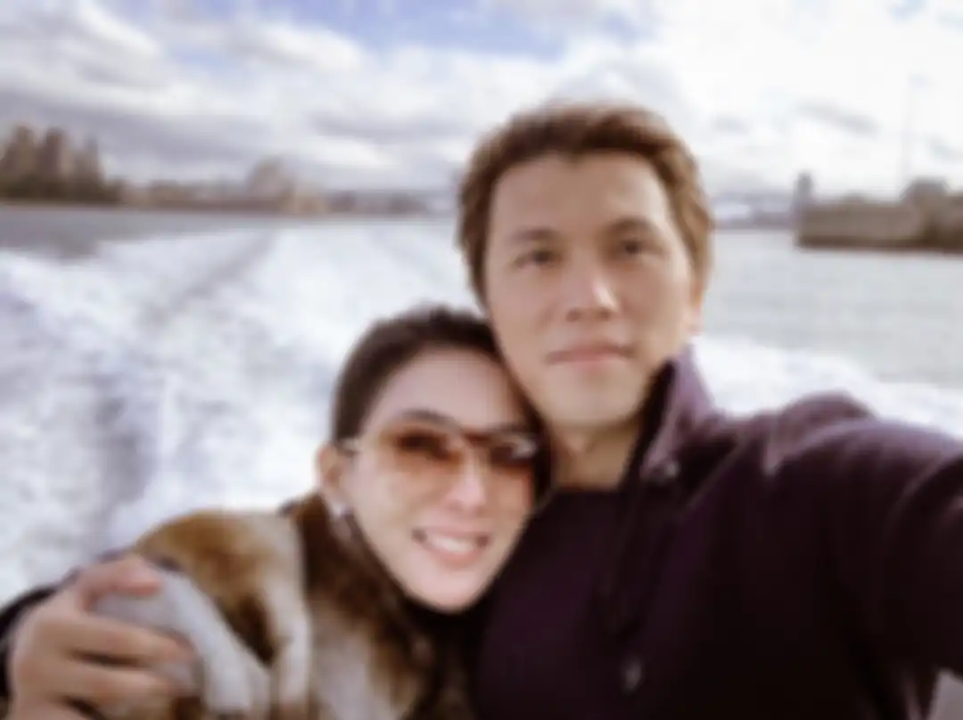 Syahrini dan Reino Barack