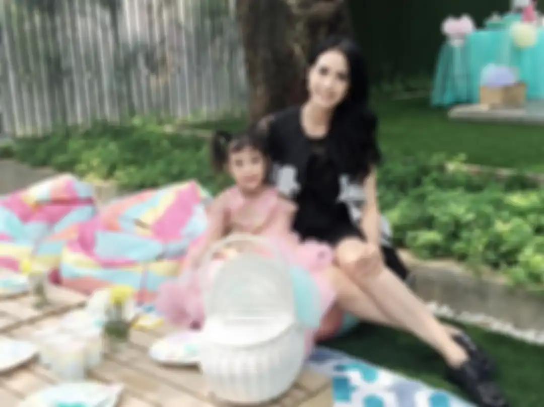 Fanny Fabriana bersama putrinya
