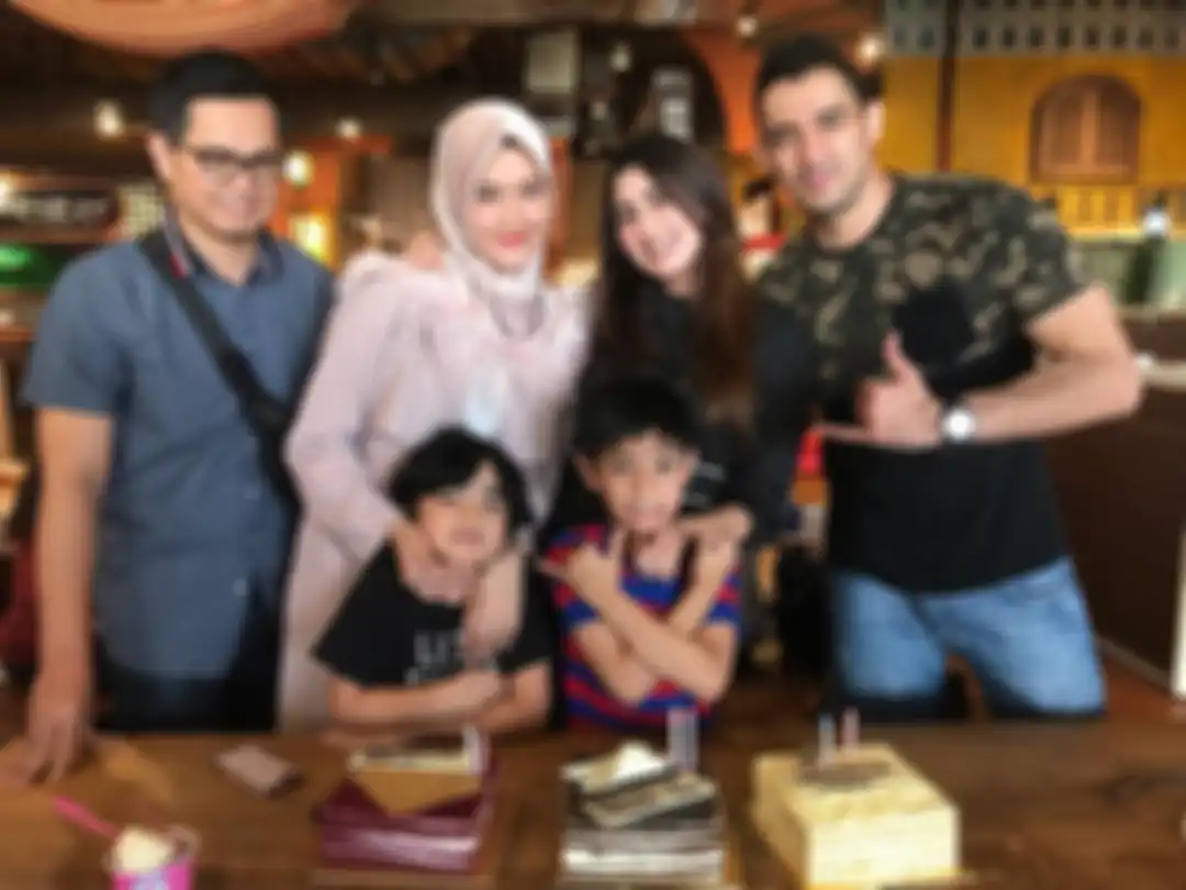 Tommy Kurniawan dan mantan istri yang masih akur