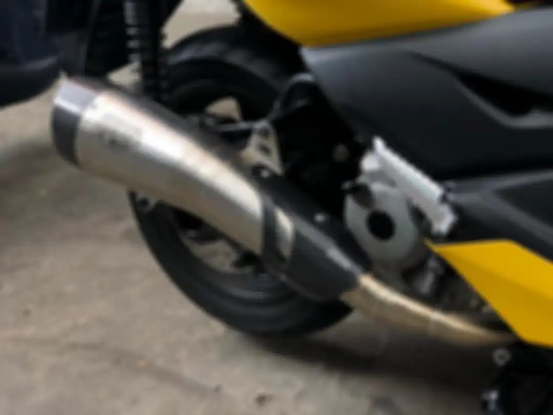 Knalpot R9 H2 Series untuk Yamaha XMAX 250.