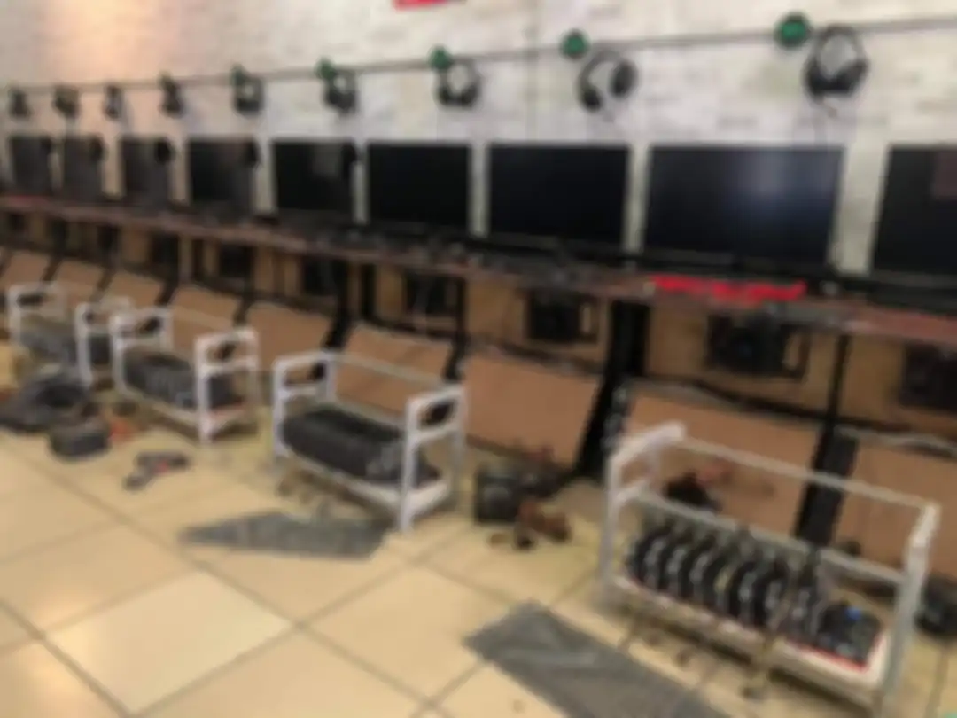 warnet di vietnam masa pandemi