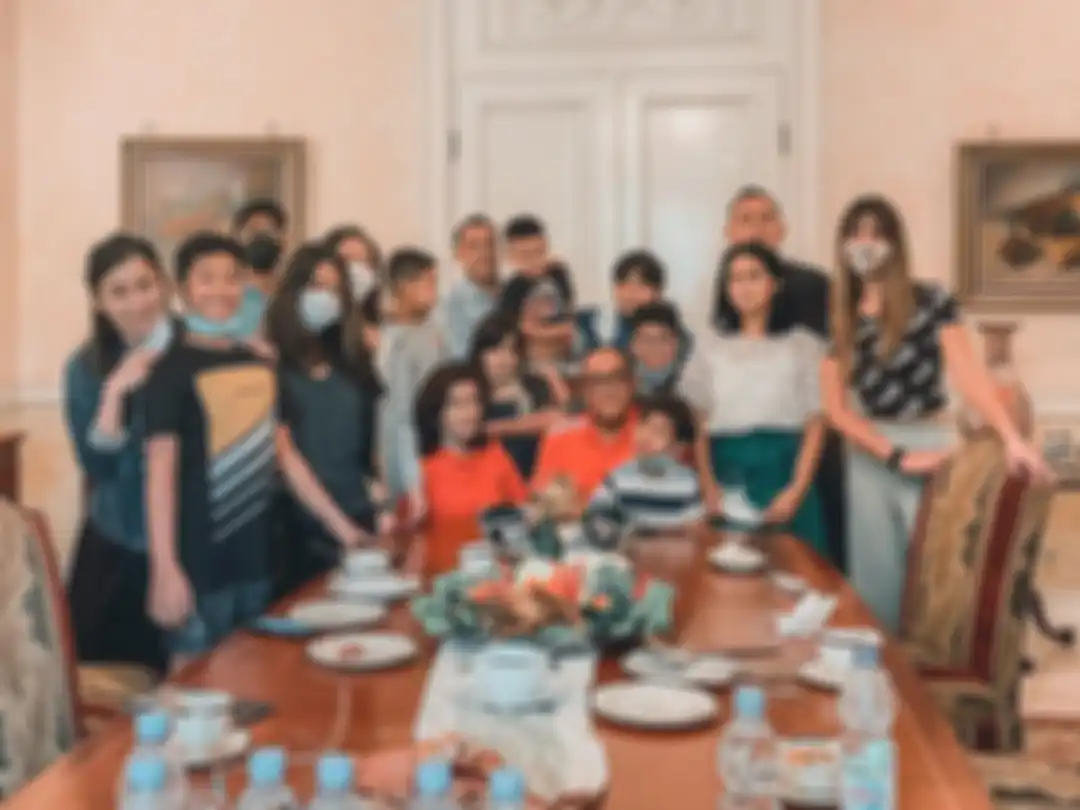 Nia Ramadhani ternyata dapat pujian dari mertuanya, Aburizal Bakrie saat mengunggah foto terakhir di Instagram. 