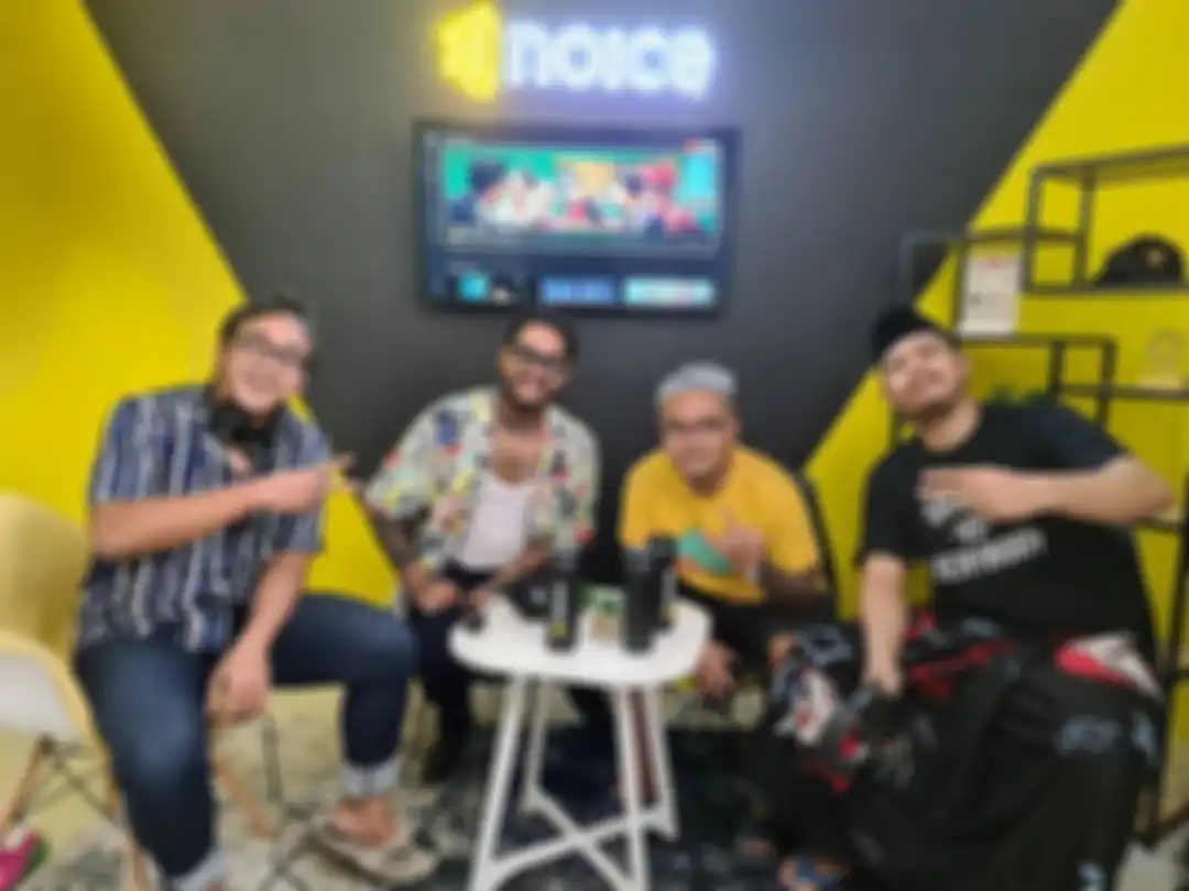 Foto Coki Pardede, jebolan SUCI 4 melucu dengan sahabatnya, Tretan Muslim. Kini, polisi menyelidiki rekan komika Coki Pardede.