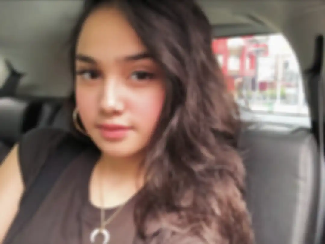 Gaya rambut Syifa Hadju