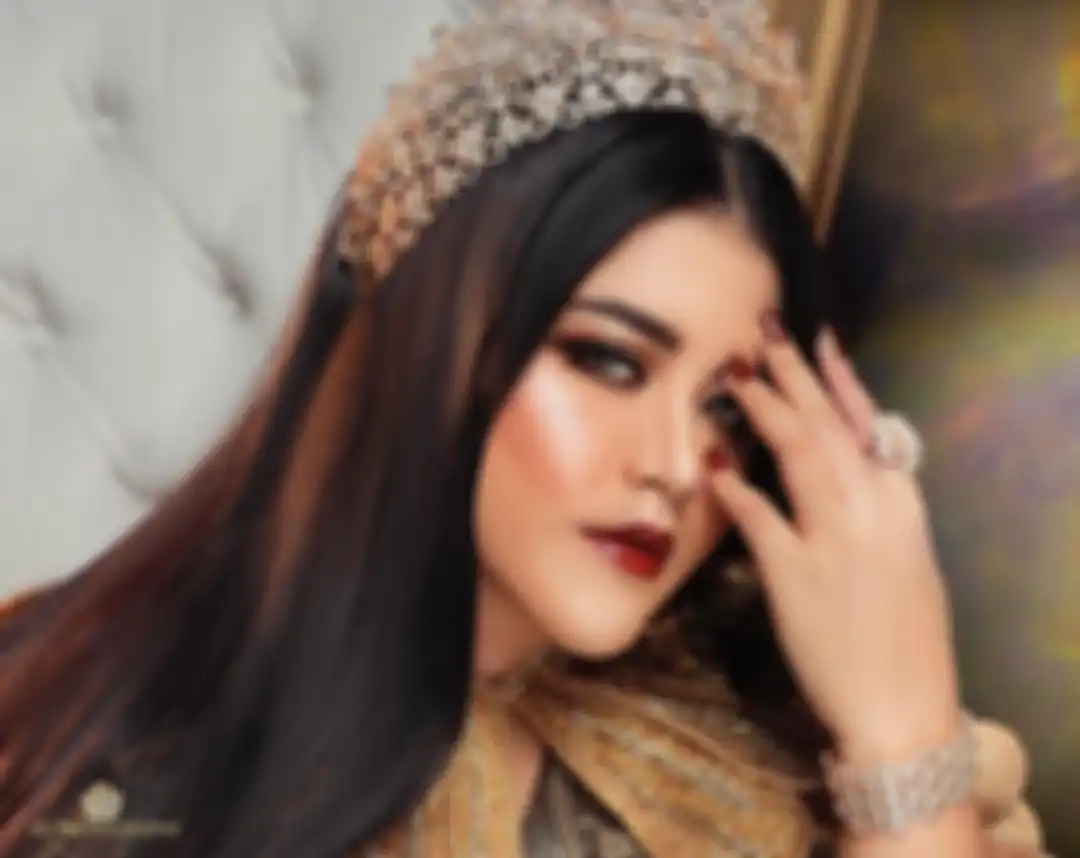 Bak Princess, Tampilan Terbaru Putri Presiden Kahiyang Ayu Jadi Sorotan, Netizen: Mirip Raisa!