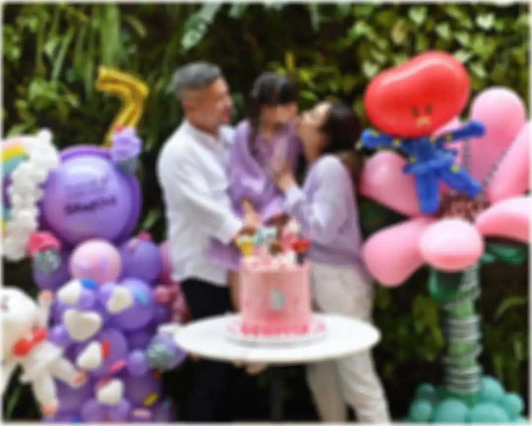Foto Gisel bareng Gading Marten selalu mendapat komentar dari netizen. Gisel minta orangtuanya tidak diganggu.