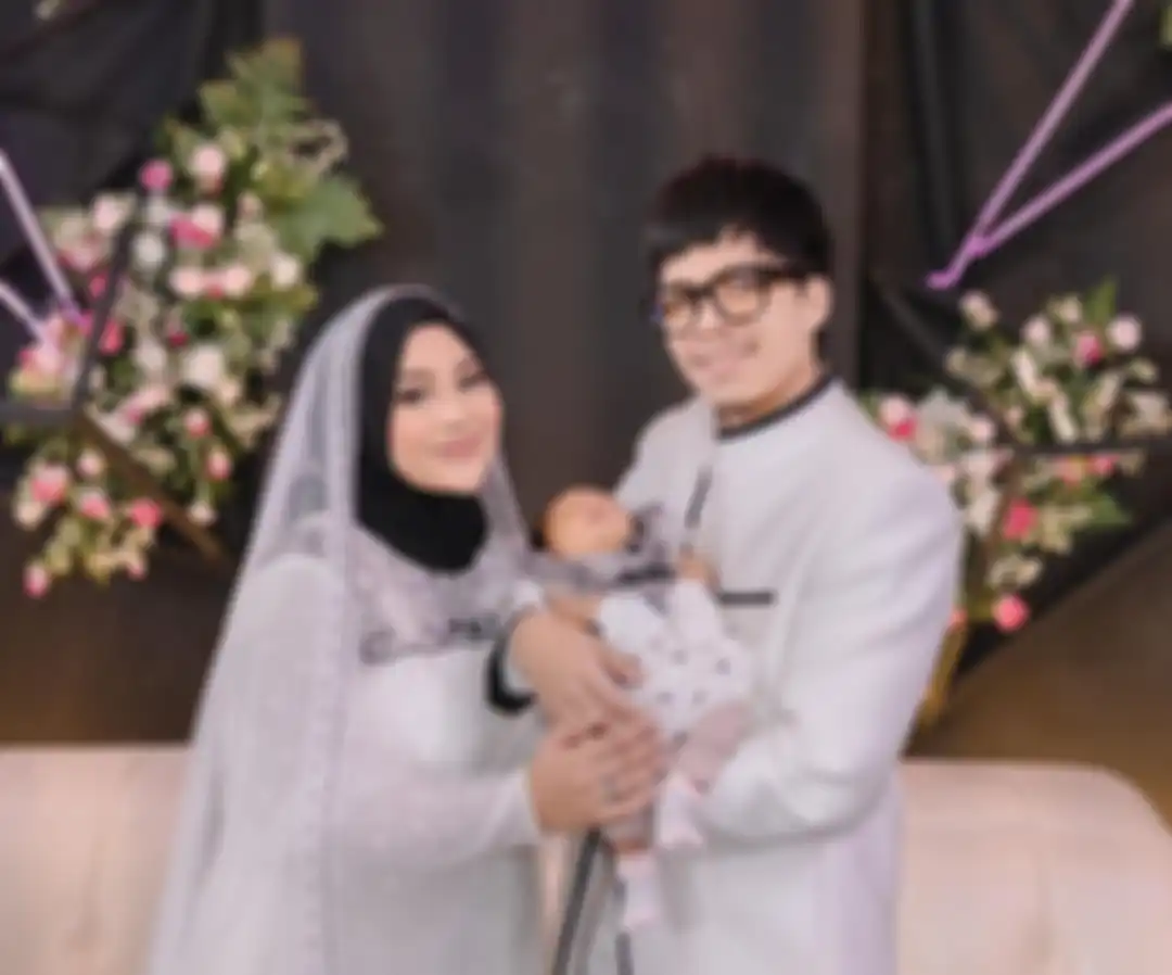 Potret keluarga kecil Aurel Hermansyah, Atta Halilintar, dan Ameena.