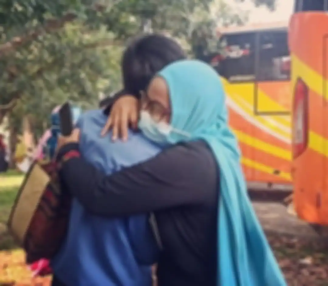 Ibunda santri meninggal karena diduga dianiaya senior di Ponpes Gontor punya profesi mulia. Hotman Paris merinding lihat foto korban.
