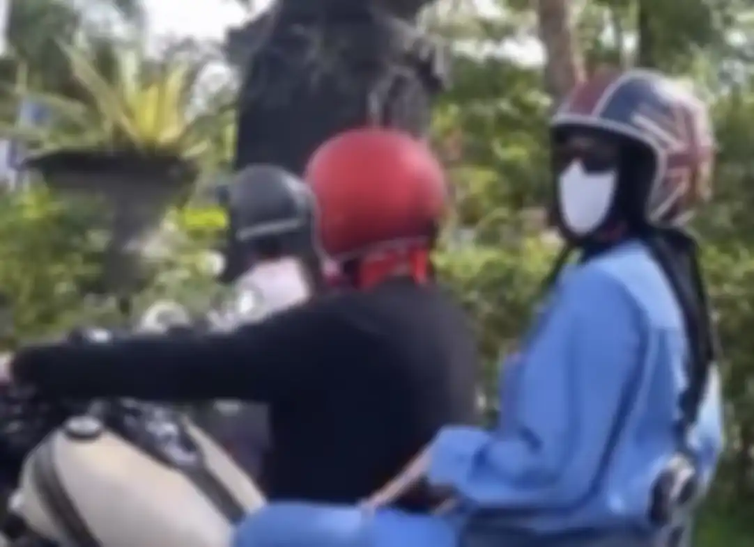 Foto sepupu Citra Kirana yang meninggal dunia mendadak itu dibanjiri tangis netizen di media sosial. Respons istri Rezky Aditya jadi sorotan.