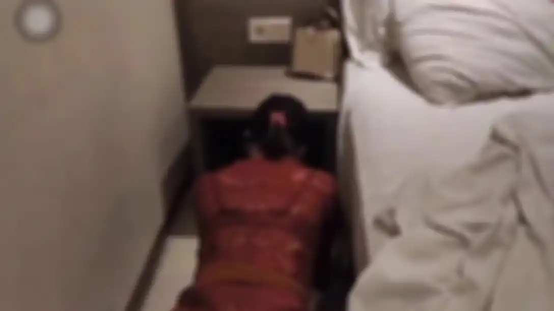 Foto wajah wanita memakai kebaya merah terlanjur bikin geger netizen satu Indonesia. Link video viral 16 menit kian meresahkan.