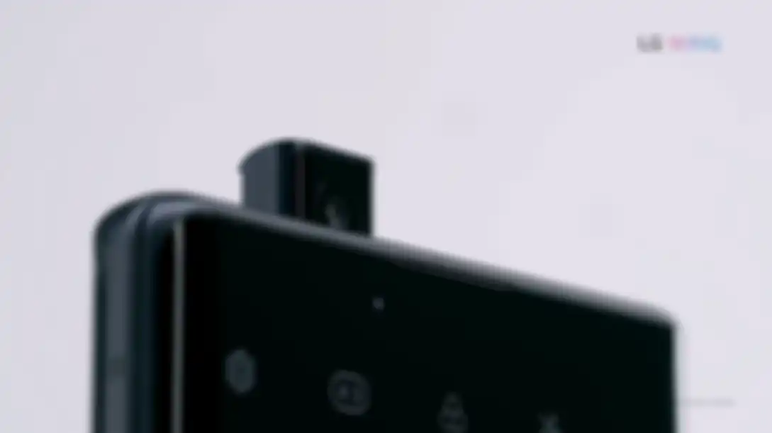 Kamera pop-up yang dibenamkan pada perangkat LG Wing.