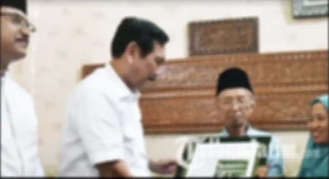 Bechi pewaris Ponpes Shiddiqiyyah Jombang bikin jiwa korban pencabulan melayang. Foto ayahnya bertemu Luhut Binsar disorot.