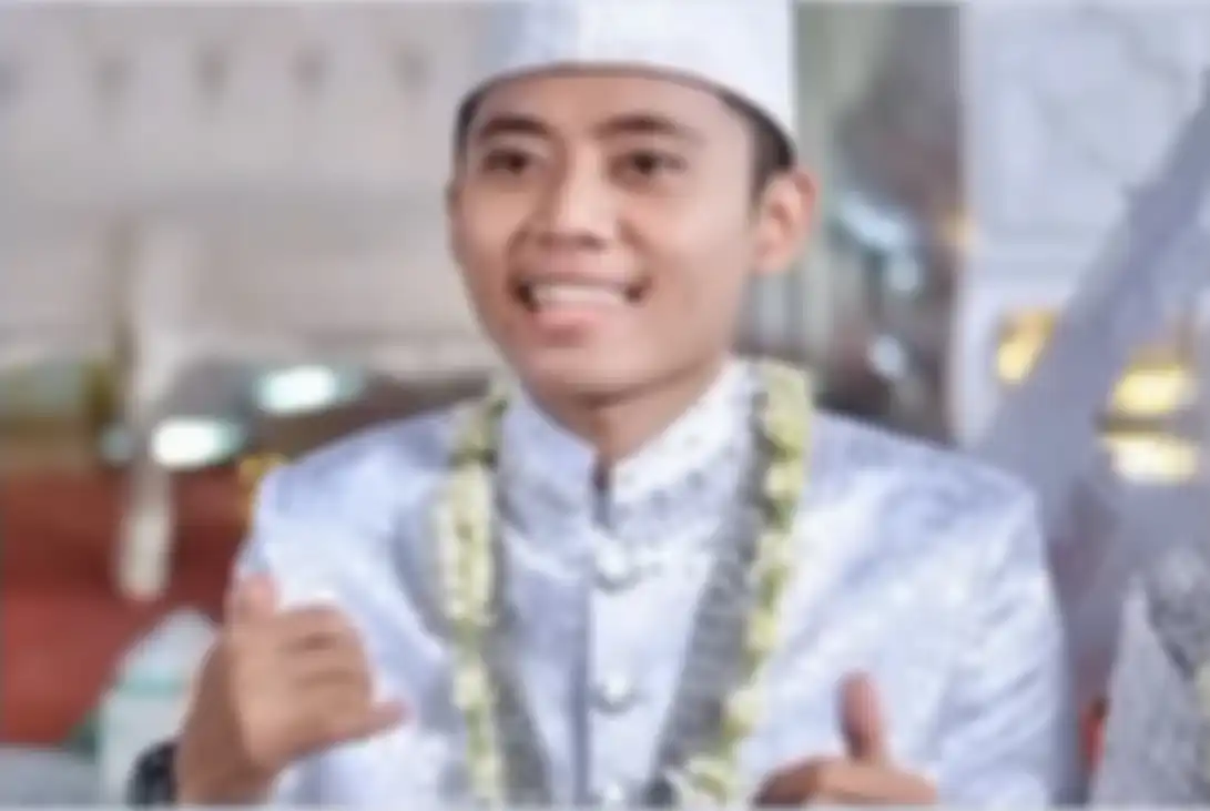 Inilah foto tampang suami Norma Risma yang kepergok berzina dengan ibu mertua. Ternyata senang dapat sensasi dari wanita profesi ini.