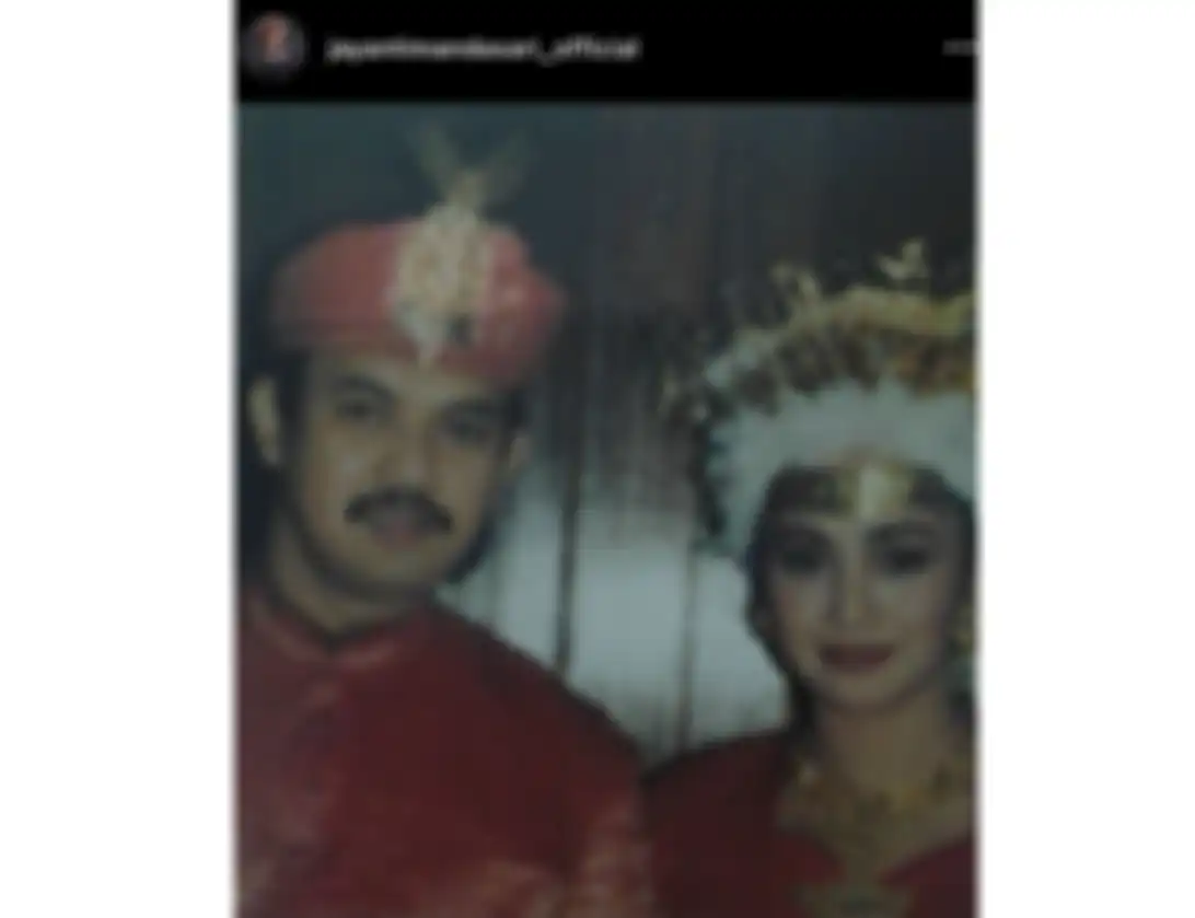 Jayanthi Mandasari dan suaminya 