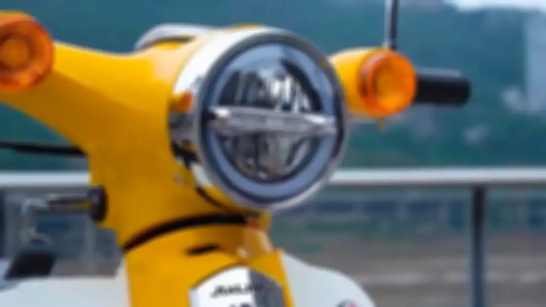 Tampang motor bebek Jialing Coco mirip Honda Super Cub.