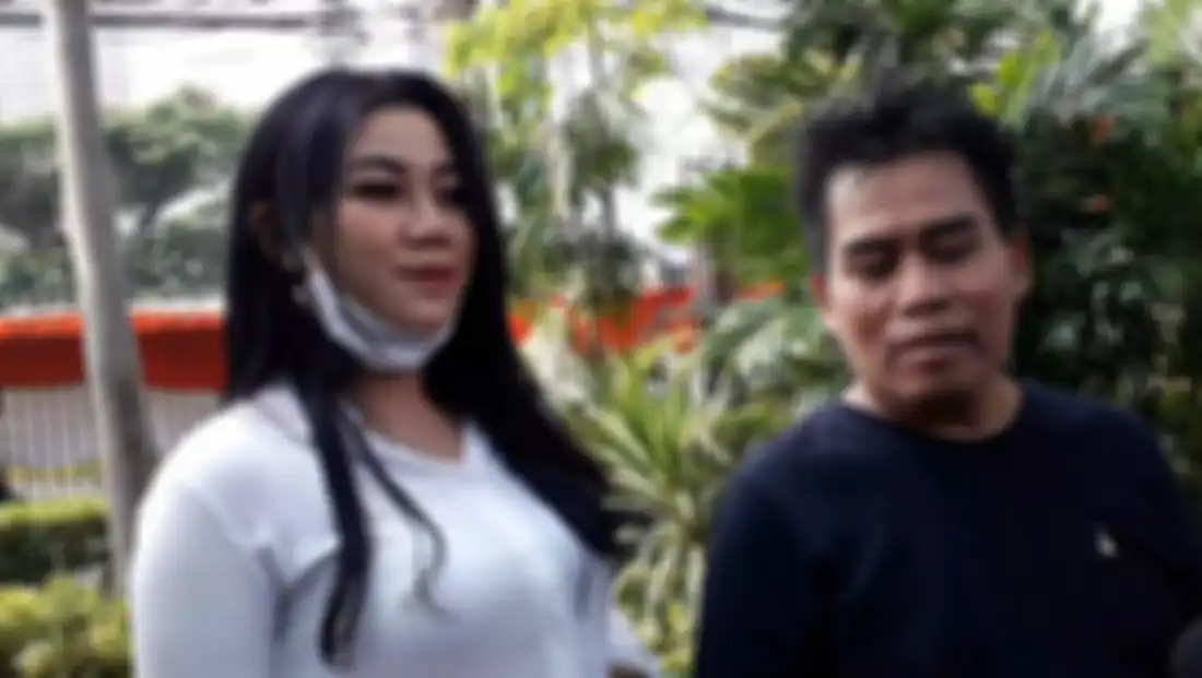 Bopak Castello bersama Gita Resya saat ditemui Grid.ID di kawasan Kapten Tendean, Jakarta Selatan, Selasa (4/8/2020).