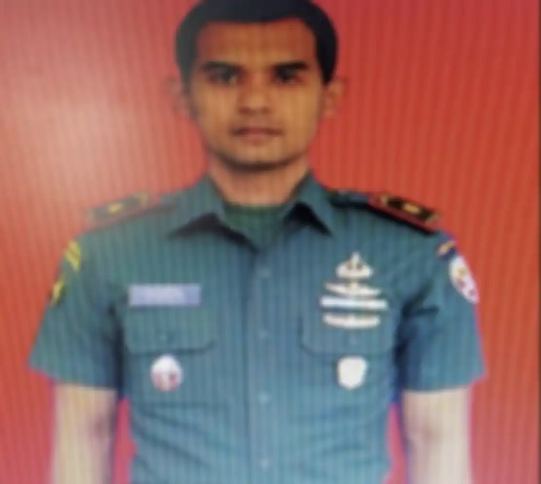 Mental pengawal Presiden Jokowi rusak, 5 jenderal TNI sampai turun tangan. Foto oknum perwira Paspampres disebarkan.