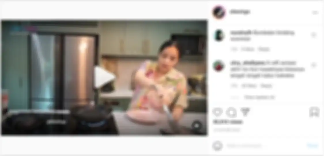 Sibuk masak bareng daging Rp 1,2 juta di Andara, Nagita Slavina sukses dibikin senyum-senyum usai jadi sasaran kalomat romantis Raffi Ahmad.