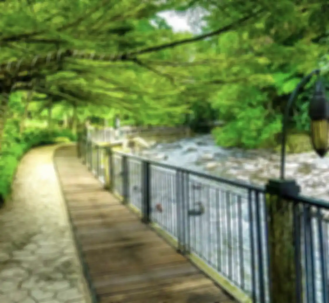 Cimory Riverside buka jam berapa? Inilah ulasan spot foto aesthetic tempat wisata hits di Bogor Jawa Barat.