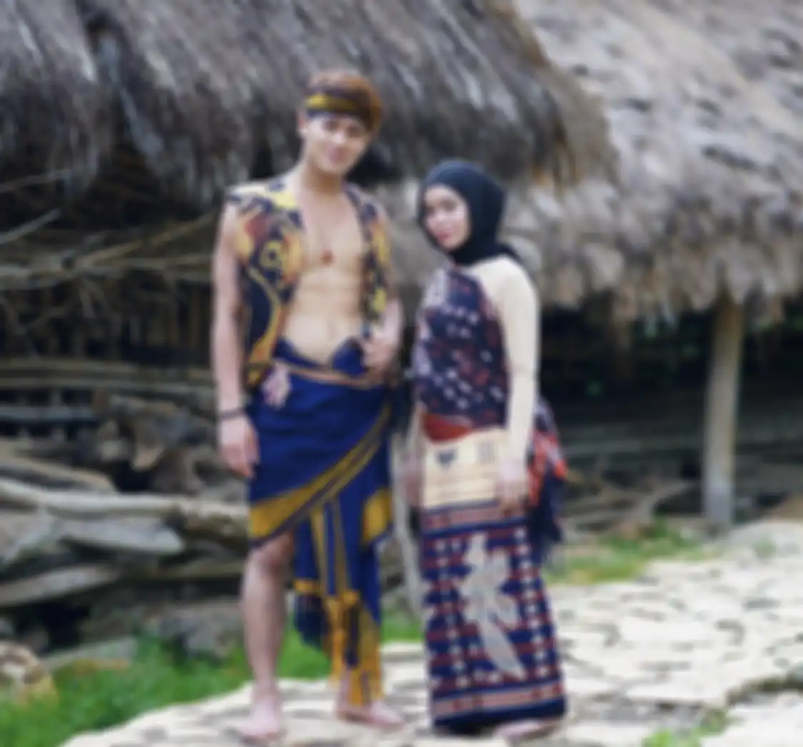 Rizky Billar masih bisa begini bersama ibunda saat 5 derita Lesti Kejora yang selama ini ditutupi terkuak. Foto terkininya diunggah.