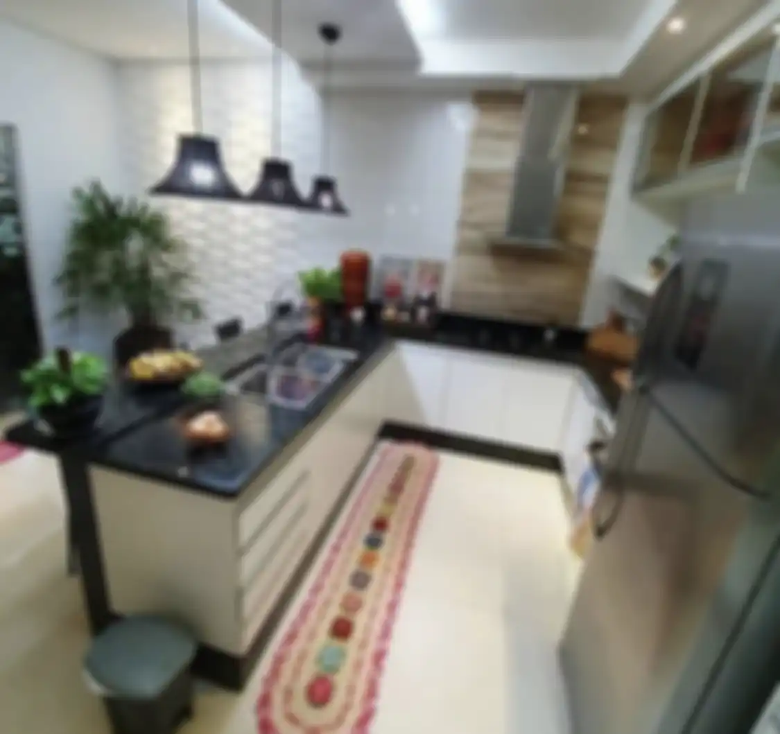 Banyak pemilik rumah minimalis yang belum tahu. Ini cara sepele agar dapur mungil selalu tampak rapi. Foto interiornya auto banjir likes.