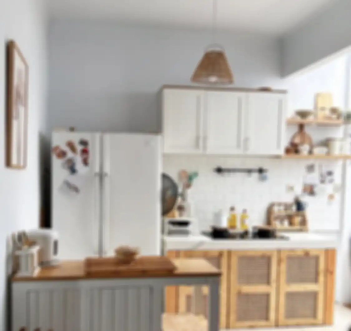 Potret dapur dengan gaya minimalis tampil makin cantik. Cukup pakai cara murah ini.