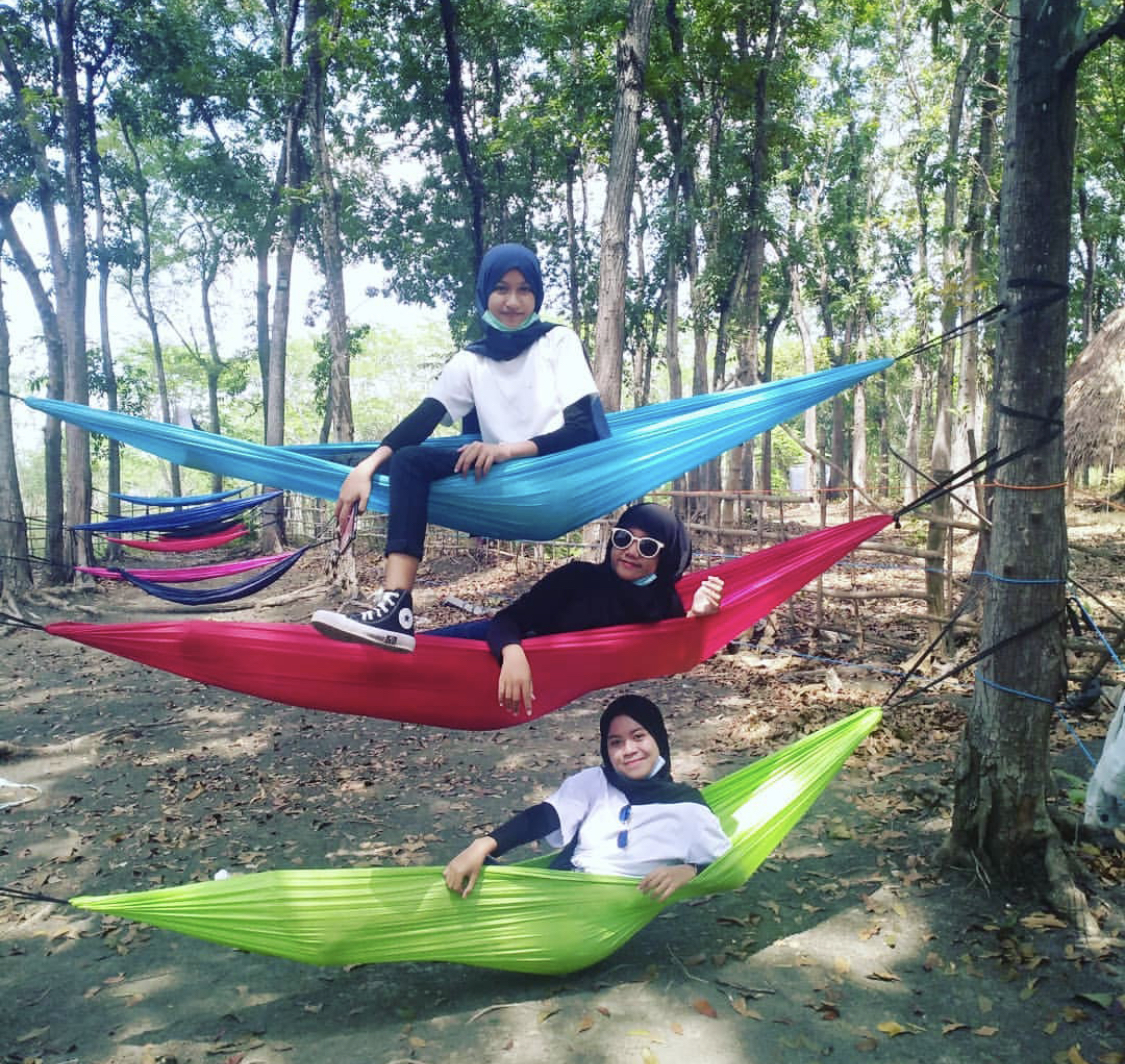 Cara menuju ke Gondang Park tempat wisata hits di Lamongan Jawa Timur. Ada banyak spot foto aesthetic.