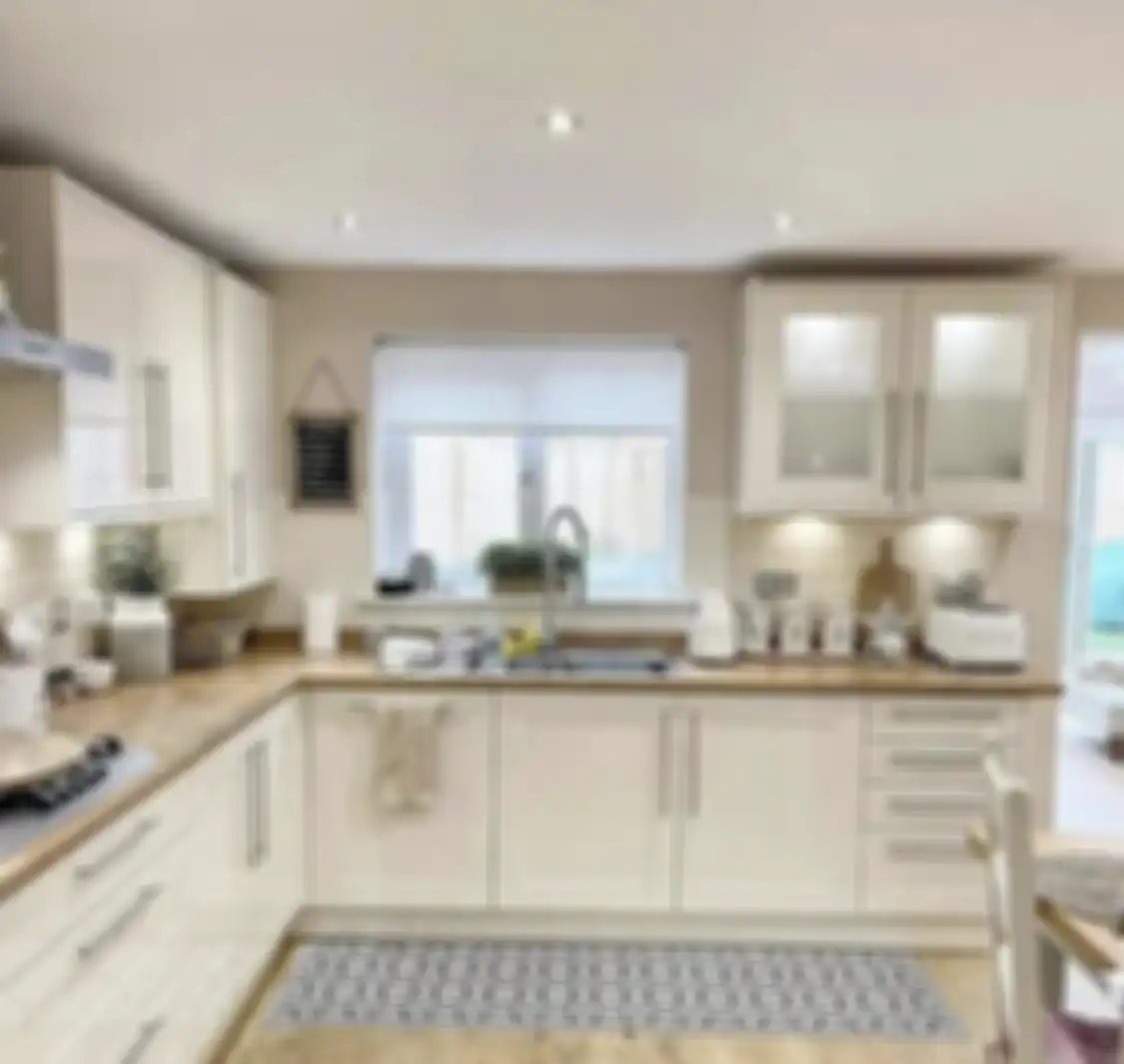 Desain dapur mungil bukan cuma menampilkan foto interior yang terlihat aesthetic. Ternyata ada pembagian zonanya.