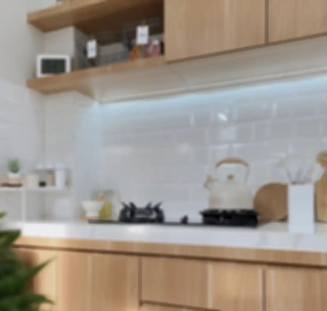 Foto tampilan meja dapur masih terlihat kotor lantaran 5 kesalahan sepele ini sering dilakukan. Begini cara mengatasinya.