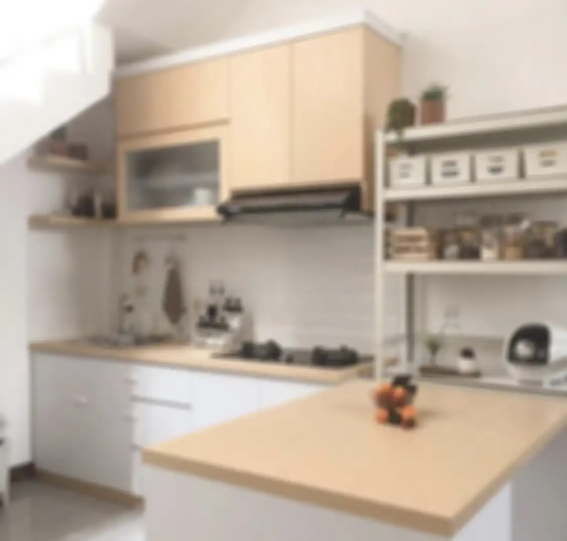 Taruh barang-barang pada tempatnya. Renov dapur minimalis bisa memakai cara murah ini.