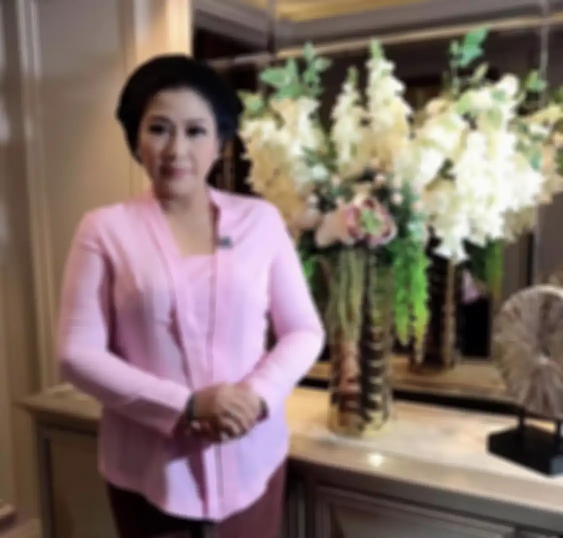 Duit besar yang ada di lingkungan Irjen Ferdy Sambo disentil. Bisik-bisik narkoba di kasus eks Kadiv Propam mencuat. Foto terkininya lenyap. 