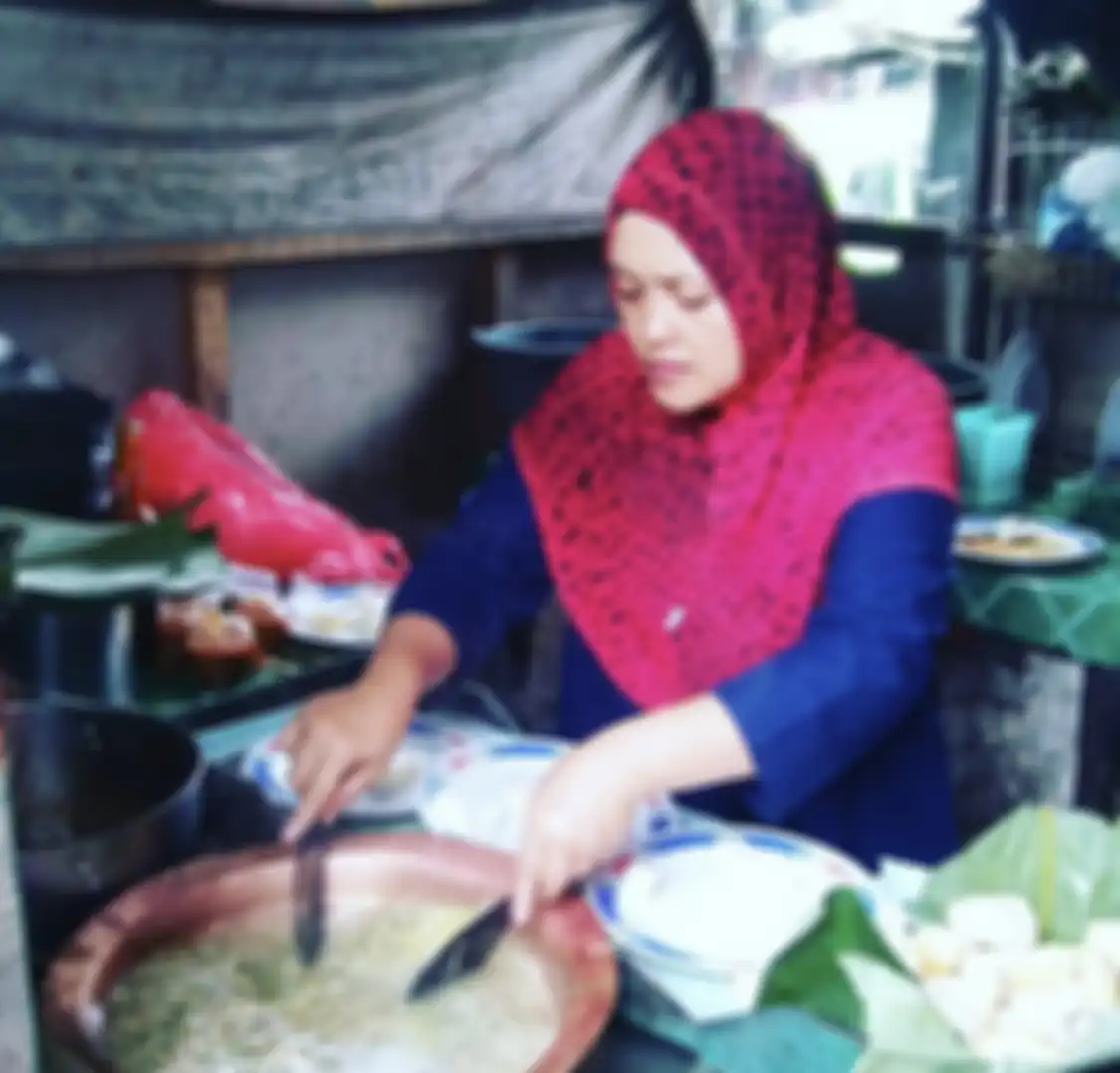 5 tempat wisata luliner di Bogor ini cocok buat makan siang enak. Lihat foto ragam menunya. Harganya juga tak bikin kantong jebol.