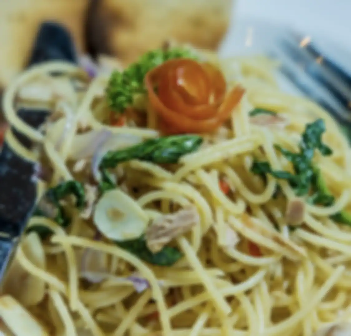 Coba dulu makan malam enak di Avocado Canggu, tempat wisata kuliner di Bali yang lagi hits. Intip foto aestheticnya. 