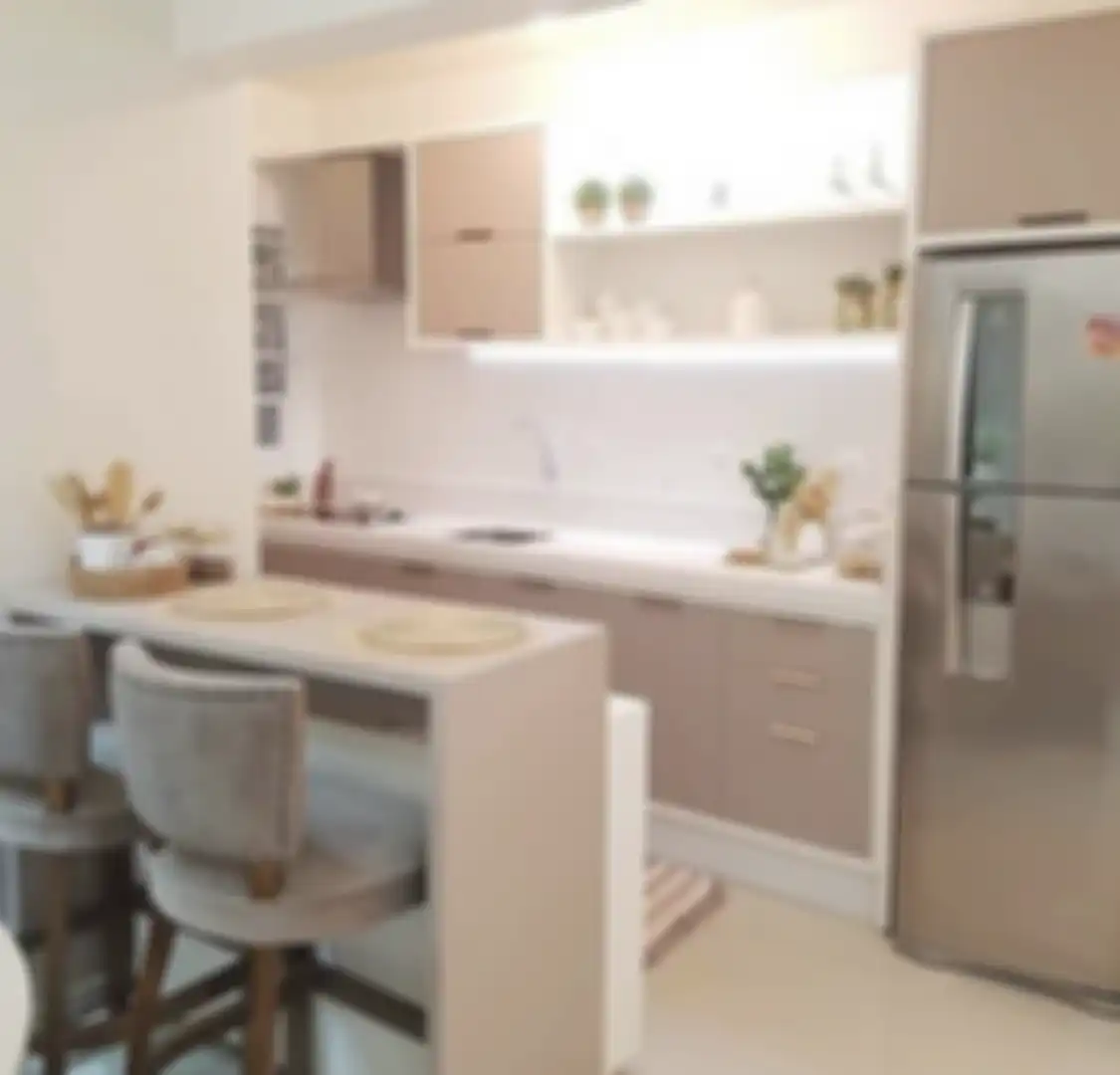 Foto tampilan desain dapur kecil dengan model pencahayaan ini kian aesthetic. Ada yang sengaja dipasangi lampu bentuk tak biasa.