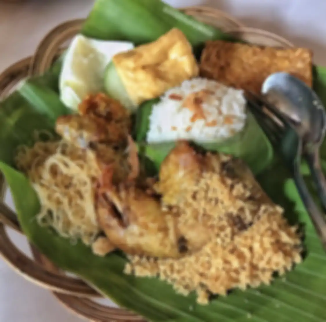 Buat pemburu foto aesthetic yang mencari sarapan enak di Sleman Jogja, 5 tempat wisata kuliner ini wajib dicicipi.