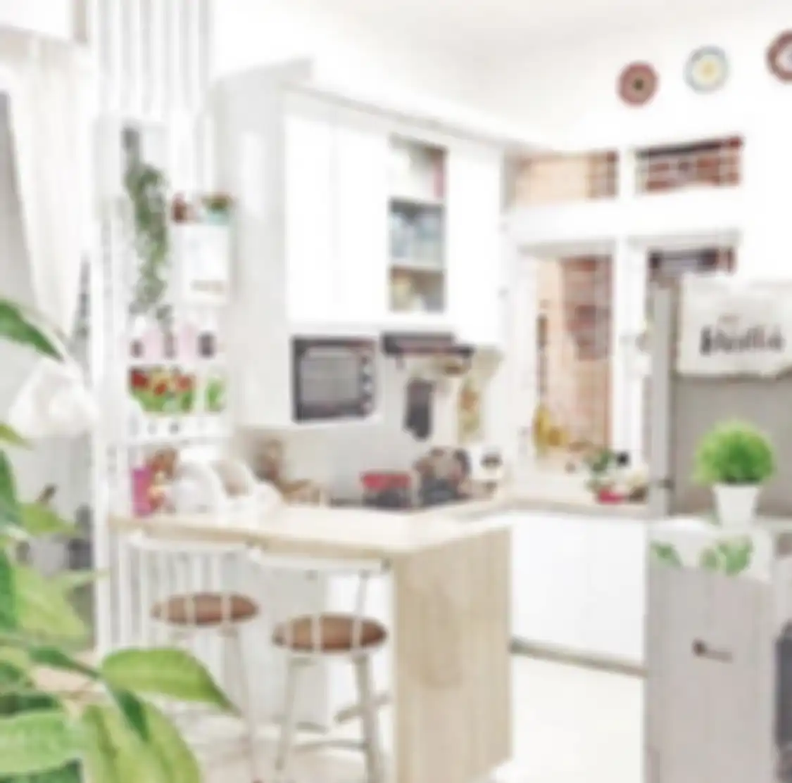 Tampilan yang tampak mewah menjadi keunggulan desain dapur sederhana di rumah minimalis. Intip yuk foto interiornya.