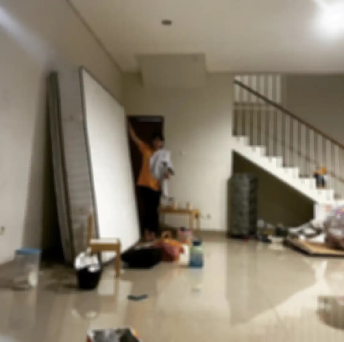 Inilah 6 artis Indonesia yang ternyata masih tinggal di rumah kontrakan. Nomor terakhir malah sampai nangis lihat kondisi suaminya.