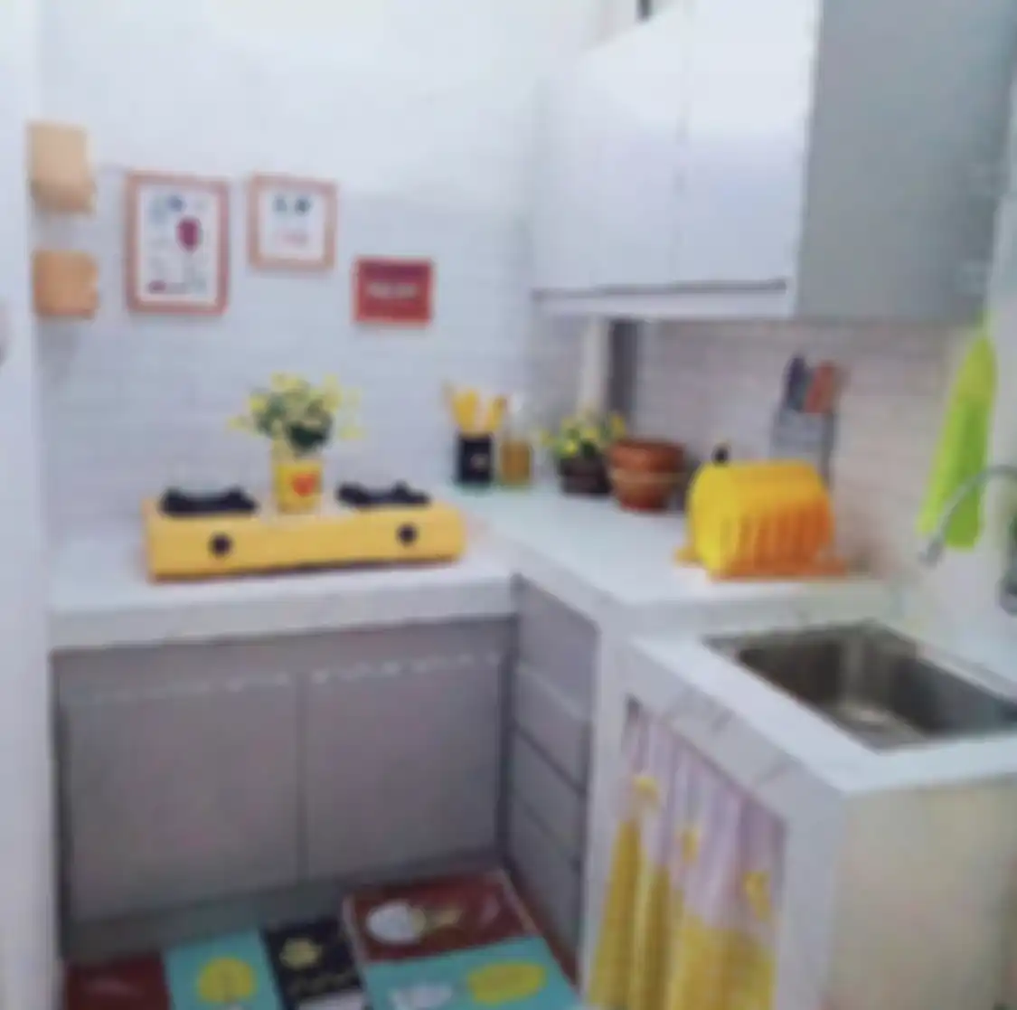 Inilah cara desain dapur kecil yang cocok buat rumah type 36. Foto hasilnya sampai mencuri perhatian banyak pemilik rumah. 
