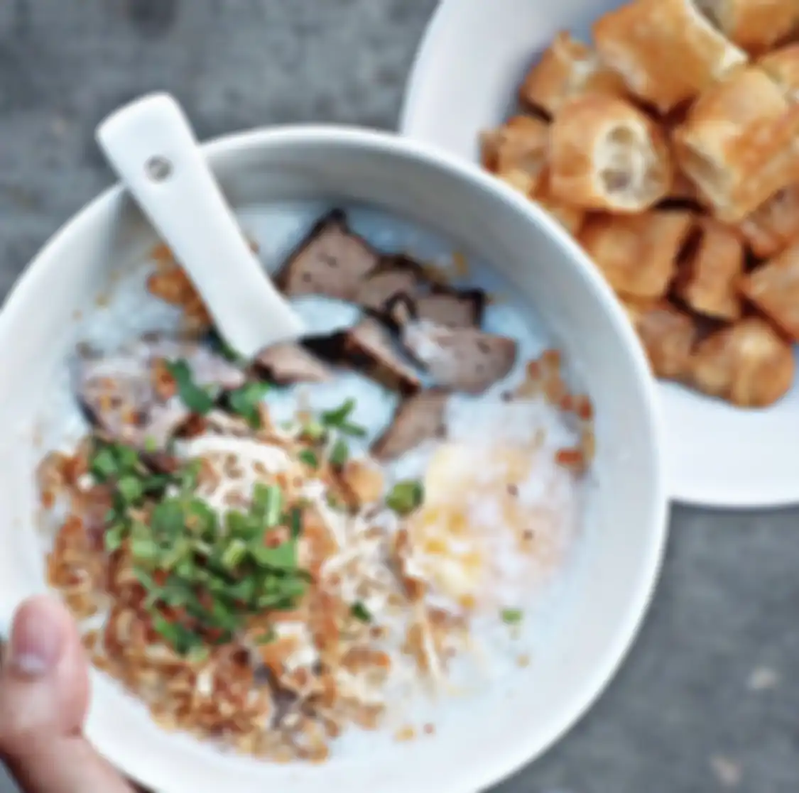 Saat mencari sarapan enak di Pekanbaru yang ramai, ada 8 tempat wisata kuliner favorit warga. Cek yuk foto menunya. 