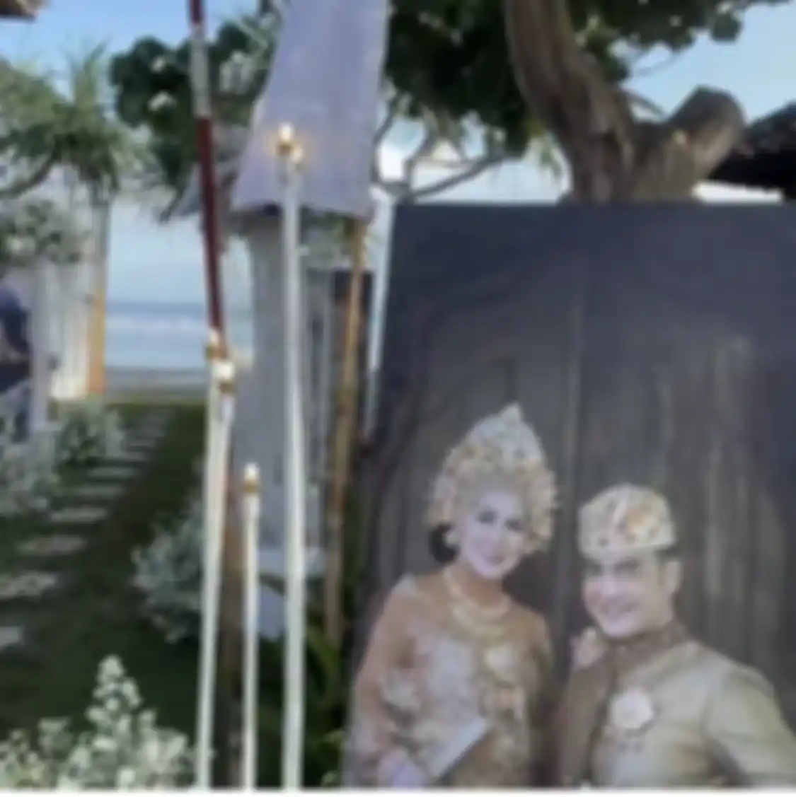 Ferry Irawan menggelar akad nikah di Bali, sahabat Venna Melinda, Elma Theana mengunggah foto bareng sosok ini. 
