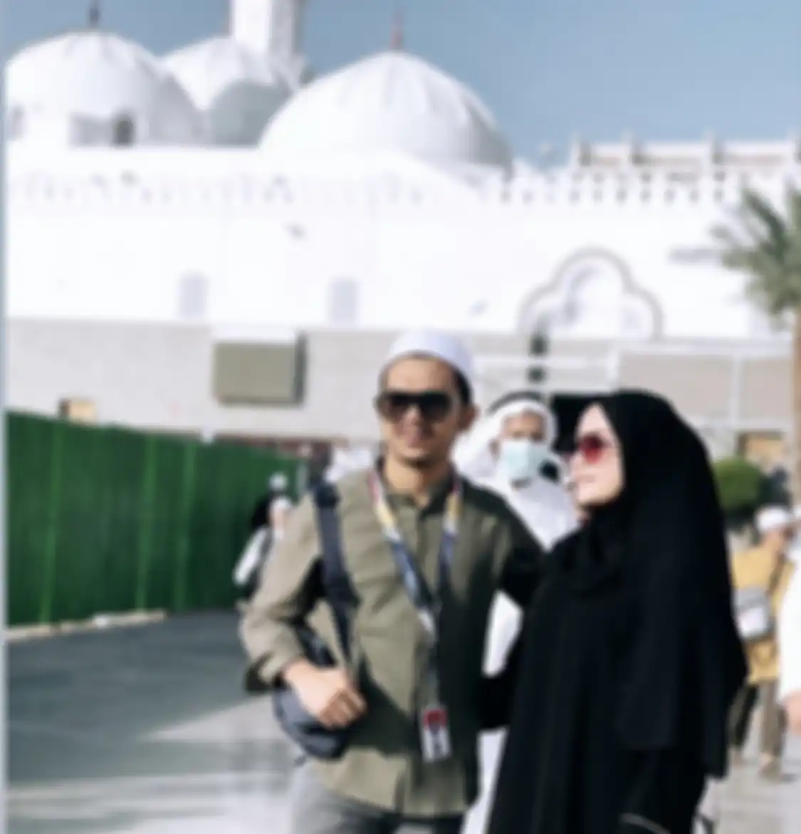 Firmansyah Abu Yusuf menikah dengan Nadia Hawasyi qoriah yang disawer uang punya profesi mentereng.