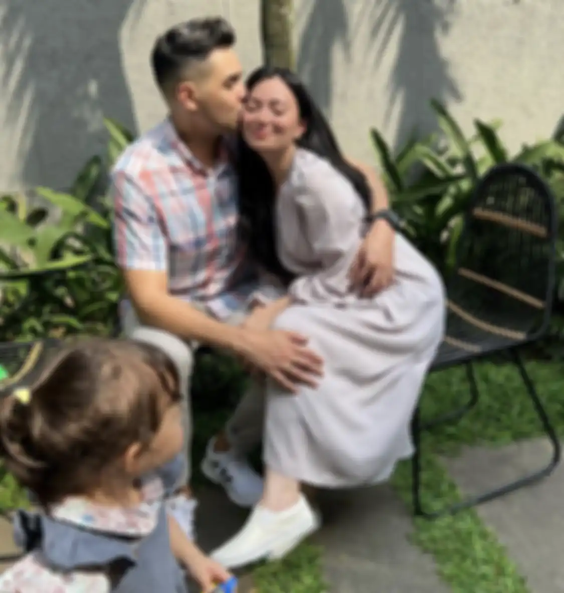 Asmirandah. Ini 5 alasan artis yang keluar dari Islam hingga pindah agama ke Kristen. Foto terkininya sampai dicari netizen di media sosial.