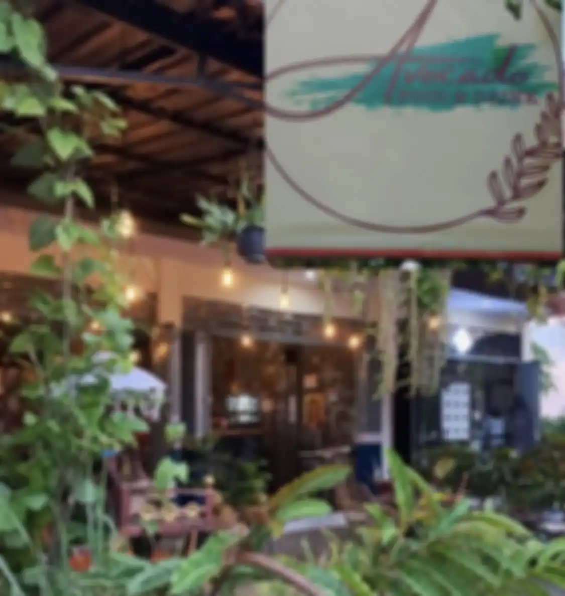 Coba dulu makan malam enak di Avocado Canggu, tempat wisata kuliner di Bali yang lagi hits. Intip foto aestheticnya. 