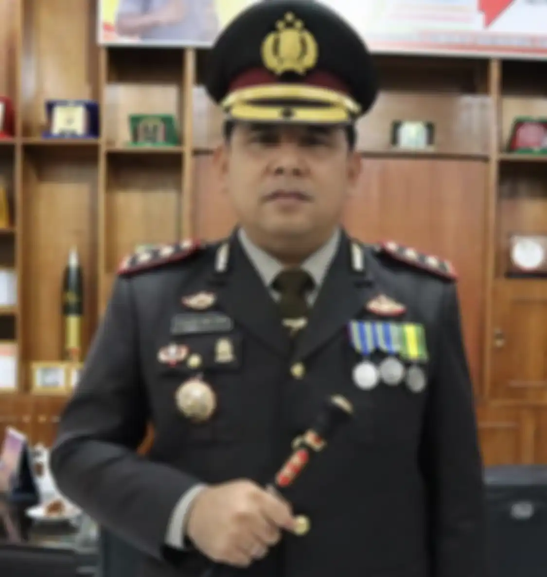 Ternyata anak buah Irjen Ferdy Sambo yang bilang kondisi jenazah Brigadir Yosua tak bagus dilihat keluarga. Foto wajahnya terkuak.