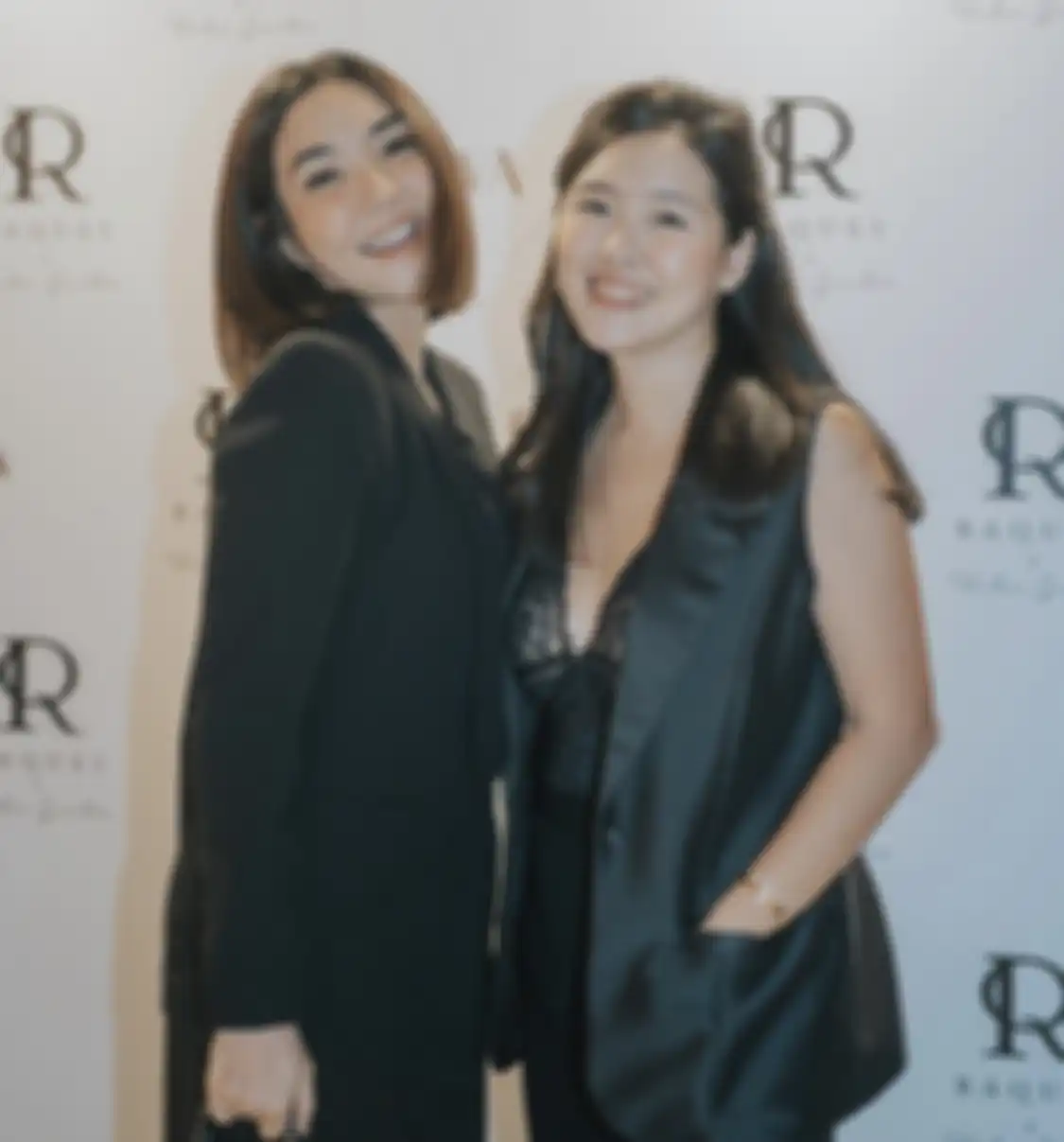 Gisella Anastasia akhirnya memberi alasan dia tak lagi bisa foto pakai baju seksi. jedar sampai ikut komentar.